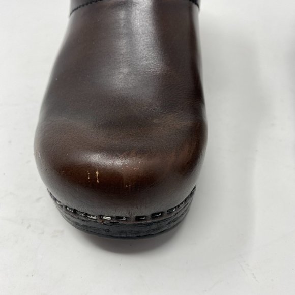 DANSKO Classic Brown Leather Clogs - Picture 9 of 9